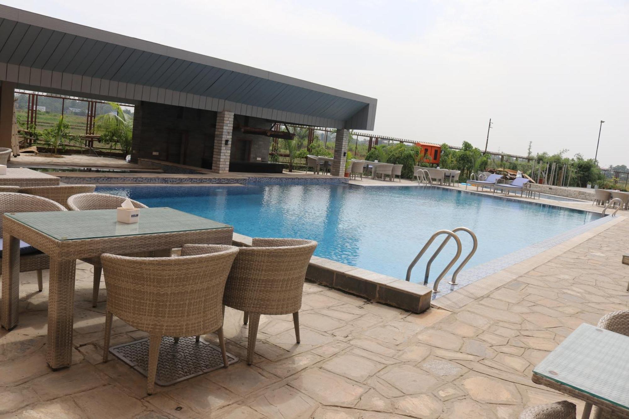 بهاراتبور Galaxy Garden Resort المظهر الخارجي الصورة